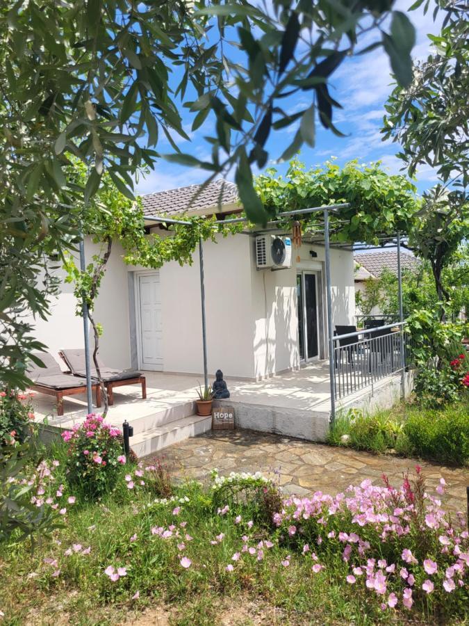 Ioannis Houses - Gemuetliches Ferienhaus Im Olivenhain Скала-Потамиас Экстерьер фото