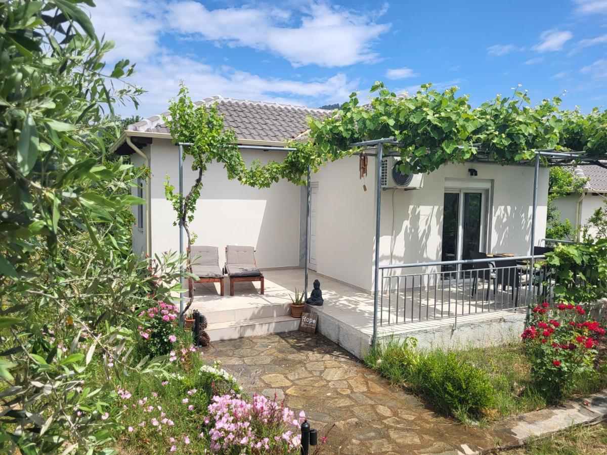 Ioannis Houses - Gemuetliches Ferienhaus Im Olivenhain Скала-Потамиас Экстерьер фото